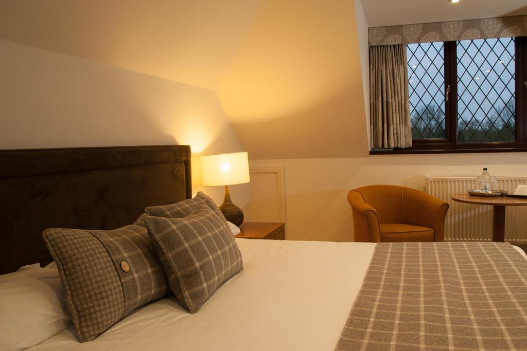 Stirrups Hotel Bracknell Ngoại thất bức ảnh