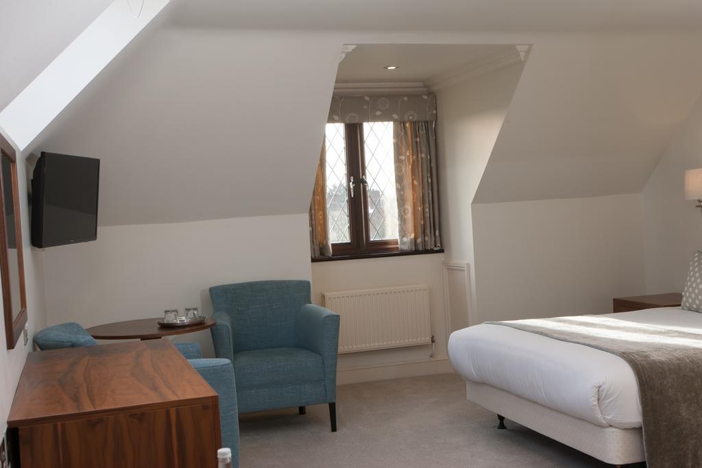 Stirrups Hotel Bracknell Ngoại thất bức ảnh