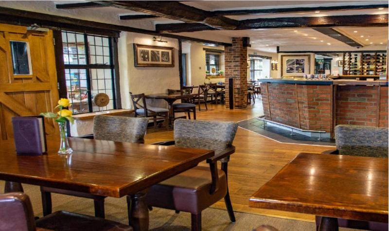 Stirrups Hotel Bracknell Ngoại thất bức ảnh