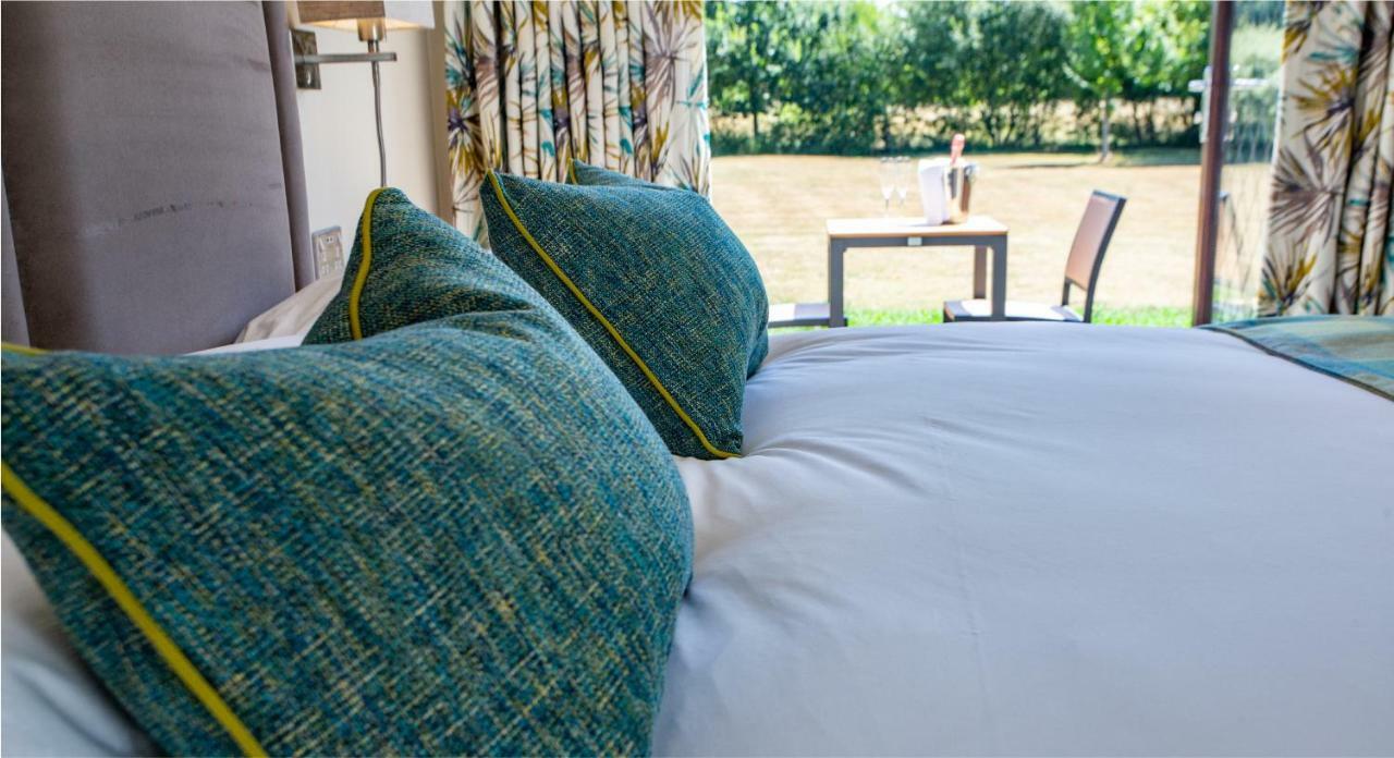 Stirrups Hotel Bracknell Ngoại thất bức ảnh